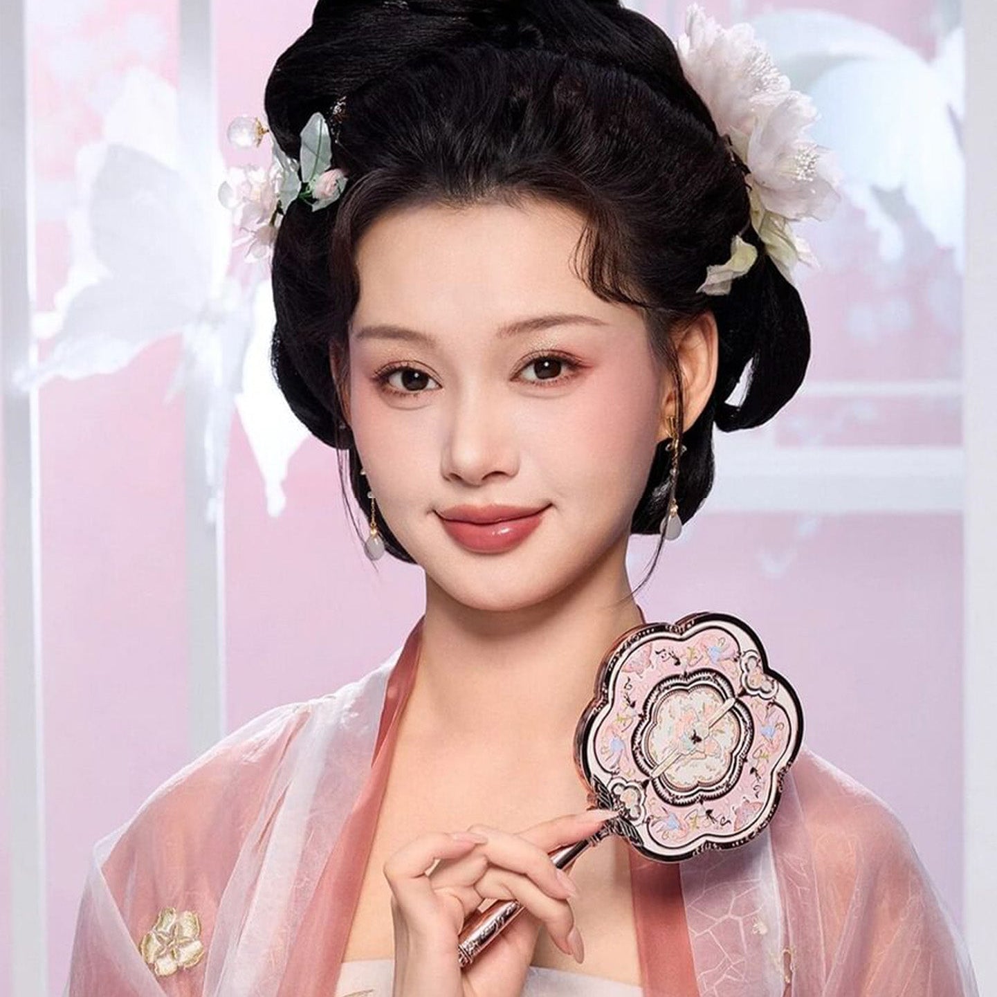 Flower Knows Butterfly Cloud Collar Hand Mirror
