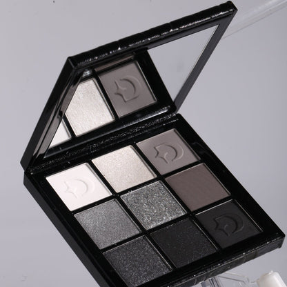 DE'LANCI Dark Night Galaxy 9-Color Eyeshadow Palette