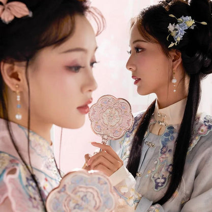 Flower Knows Butterfly Cloud Collar Hand Mirror